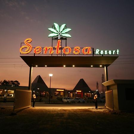 Sentosa Resorts & Water Park Chinchvad Exterior photo